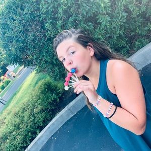 Meet your Posher, Victoria